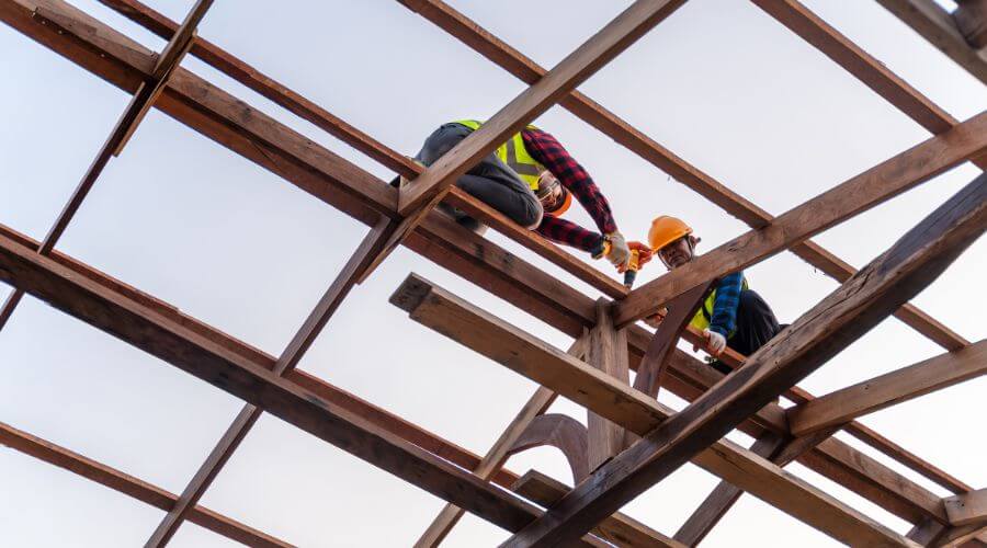 Expert Emergency Roof Repairs services in McIntire, IA